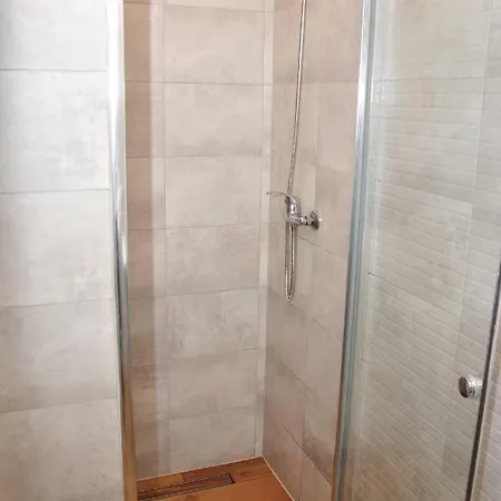 Apartamenty Listopadowe Ustrzyki Dolne Exterior photo